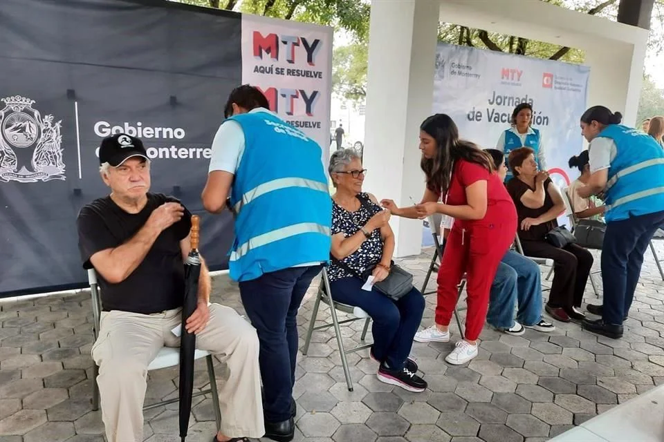 INICIA CAMPAÑA DE VACUNACION EN MONTERREY