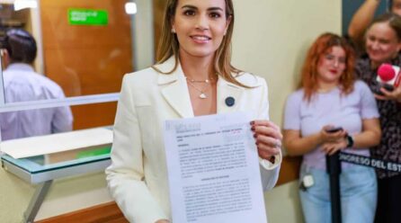 BUSCA LORENA DE LA GARZA REGULAR DEUDA EN EL ESTADO