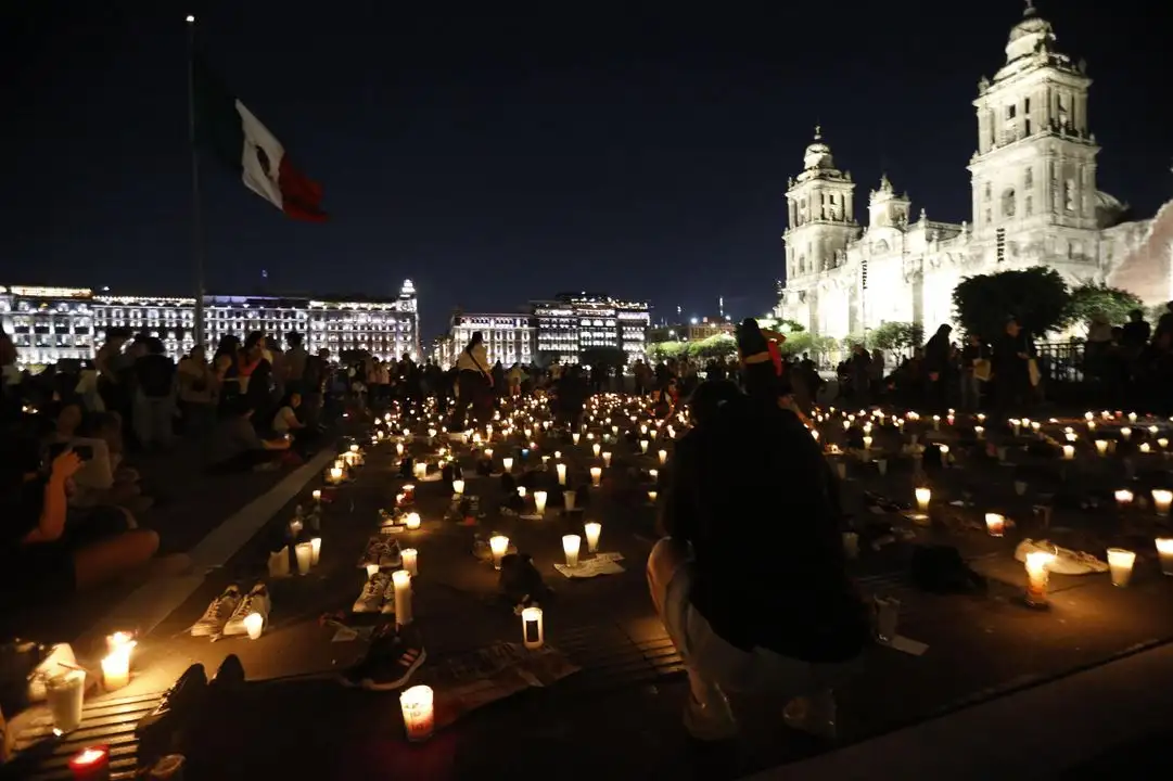 MÉXICO DE LUTO, MARCHAN CIENTOS, PIDEN SEGURIDAD