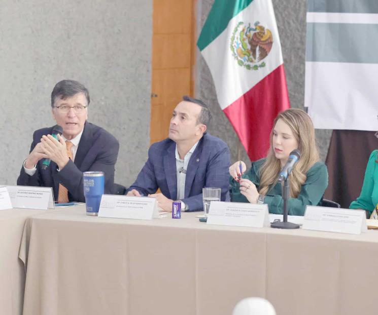 GRITOS Y RECLAMOS EN REUNION POR MEDIO AMBIENTE EN EL CONGRESO DE NUEVO LÉON